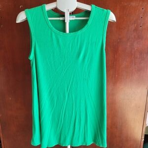 Cha Cha Vente Green Sleeveless Shirt In Size M